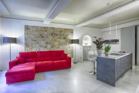 Kitchen or kitchenette, Living room