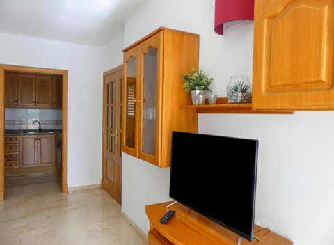 TV and multimedia, Kitchen or kitchenette, Living room