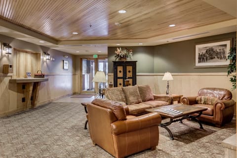 Living room, Lobby or reception