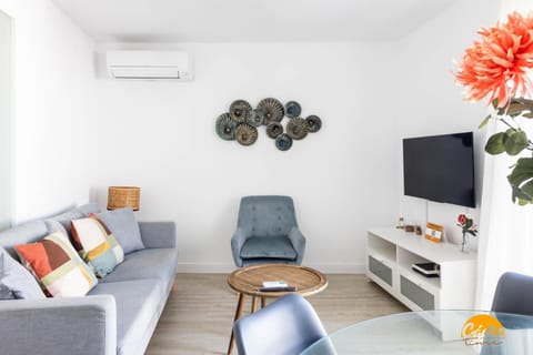 TV and multimedia, Living room, air conditioner