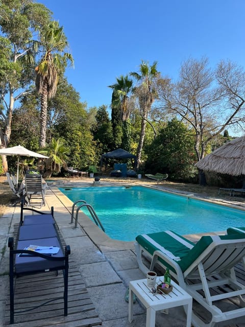 LE BONHEUR AVEC PISCINE ET JARDIN House in Cassis