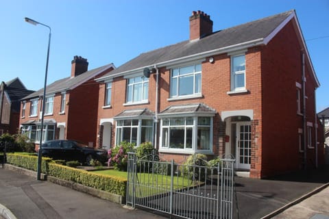 Property building, Neighbourhood, Street view