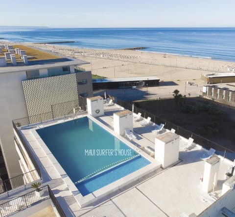 Natural landscape, Activities, Beach, Pool view, Sea view, Street view, Swimming pool, Entertainment