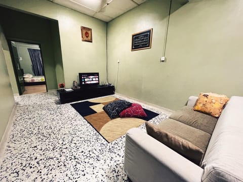 Communal lounge/ TV room, TV and multimedia, Living room