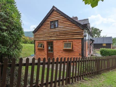 Caerau Farm House House in Wales