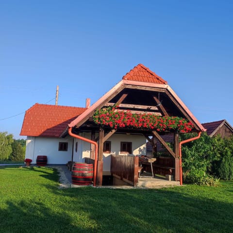 Property building, Inner courtyard view