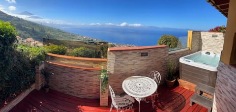 Hot Tub, Balcony/Terrace, Sea view