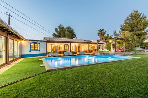 Facade/entrance, Off site, Day, Night, Lobby or reception, Garden view, Garden view, Pool view, Pool view, Area and facilities, Swimming pool, Sunrise