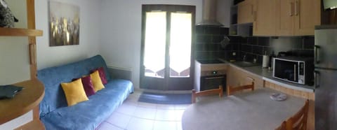 Living room, Seating area, stove, kitchen