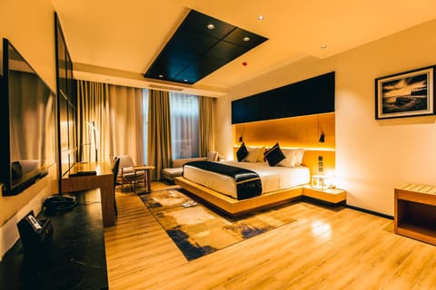 Photo of the whole room, Bedroom