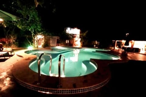 Pool view, Swimming pool