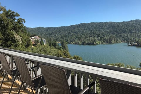 Lake View Magic House in Crestline