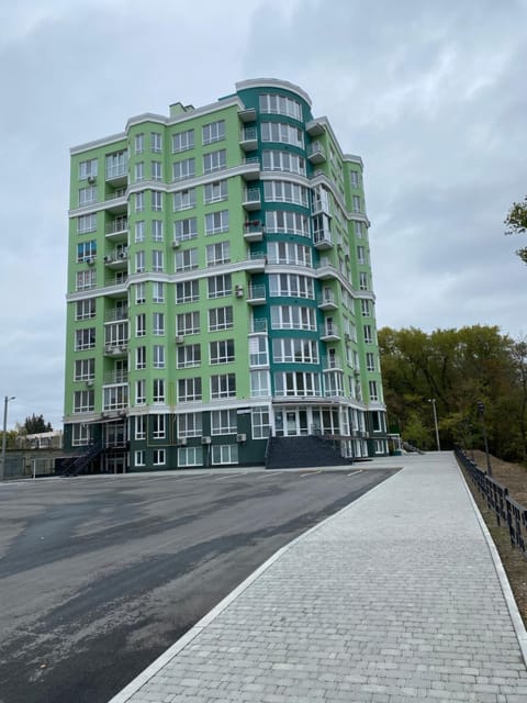 Property building, Neighbourhood