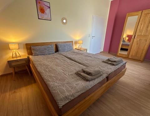 Bed, Photo of the whole room, Bedroom, towels, wardrobe