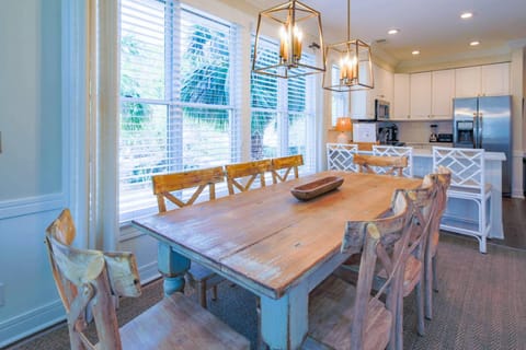 Coastal Chic House in Wild Dunes