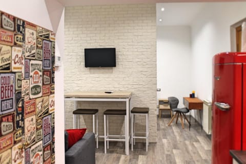 TV and multimedia, Seating area