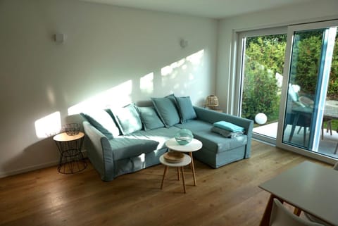 Day, Living room, Autumn, On site