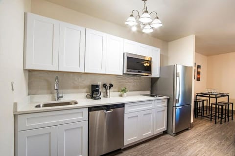 Vistas 202- Modern Sierra Vista 1bd great location House in Sierra Vista