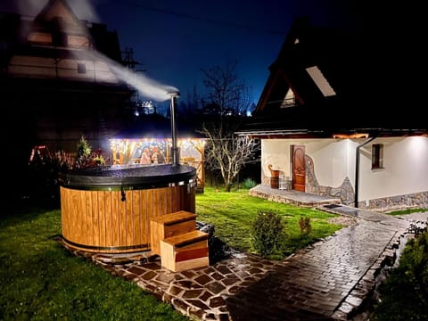 Hot Tub, Public Bath