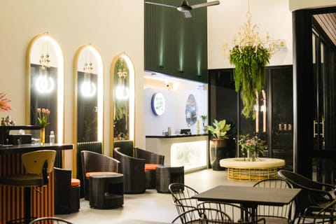 Night, Lobby or reception