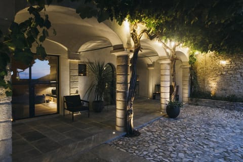 Patio, Night