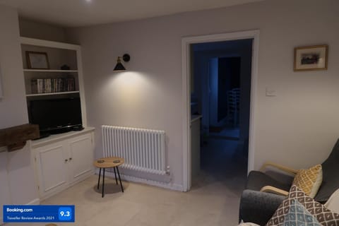 Living room, Entertainment