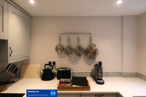 Coffee/tea facilities, Kitchen or kitchenette