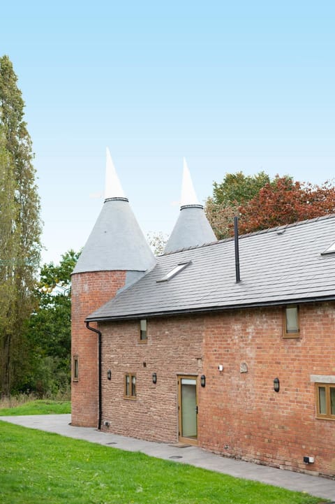 The Hophouse House in Malvern Hills District