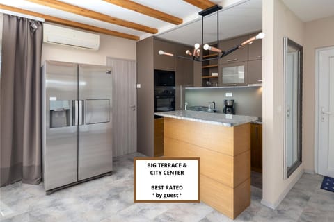 Kitchen or kitchenette, oven