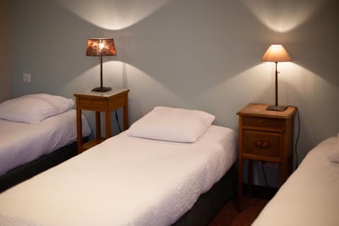 Logis Hôtel Restaurant Le Louvre Hotel in Sault