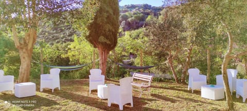 DIMORA IL CAMALEONTE country apartments with pool Country House in Civitavecchia