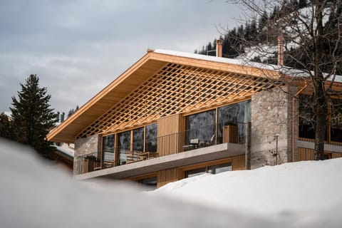 Property building, Winter