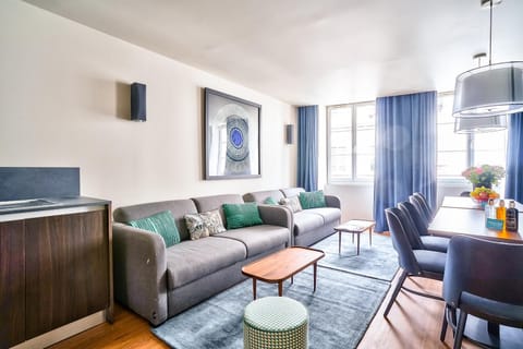 132 - Urban Beautiful Montorgueil Apartment in Paris