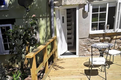 1 Bed Cottage-Sleeps 3-Pool-Pets-near St Ives House in England