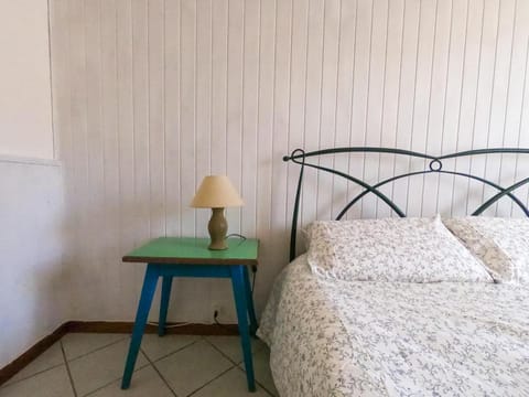 Bed, Decorative detail