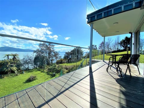 Patio, Natural landscape, View (from property/room), Balcony/Terrace, Lake view