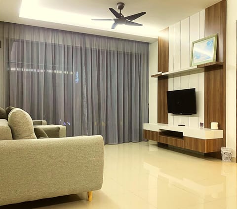 Communal lounge/ TV room, TV and multimedia, Living room, Seating area, fireplace