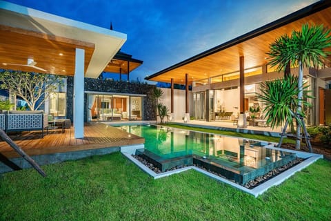 Garden, Swimming pool, Swimming pool