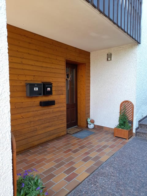 Facade/entrance, Day
