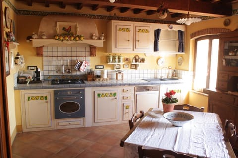 Casetta Rossa House in Tuscany