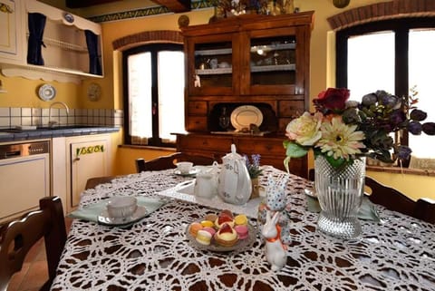 Casetta Rossa House in Tuscany