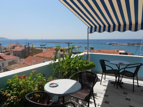 Coffee/tea facilities, Balcony/Terrace