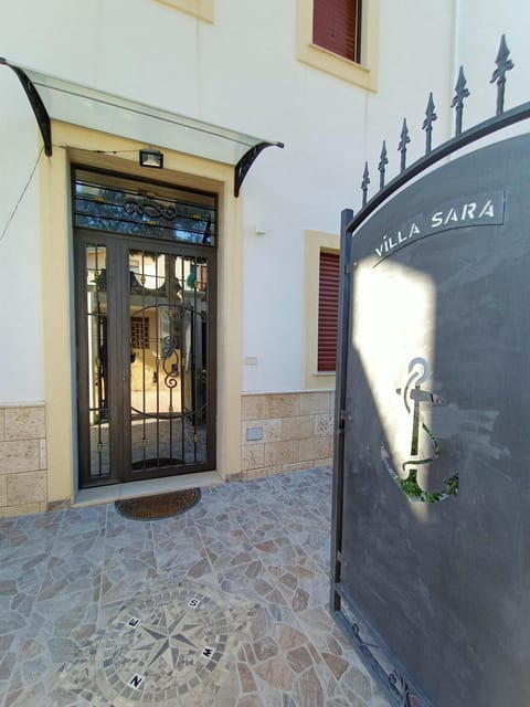 Facade/entrance, Property logo or sign