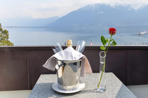 Balcony/Terrace, Lake view