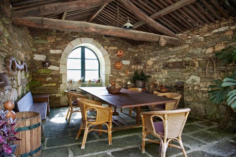 BBQ facilities, Dining area