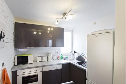 Kitchen or kitchenette, dishwasher, oven, pet friendly, stove, toaster