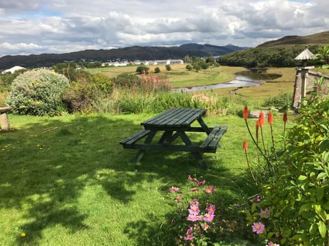 Garden, Seating area, Dining area, Garden view, Lake view, Landmark view, Mountain view, River view, Sea view