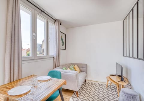 COCON de DOUCEUR entre DISNEY et PARIS Apartment in Noisy-le-Grand