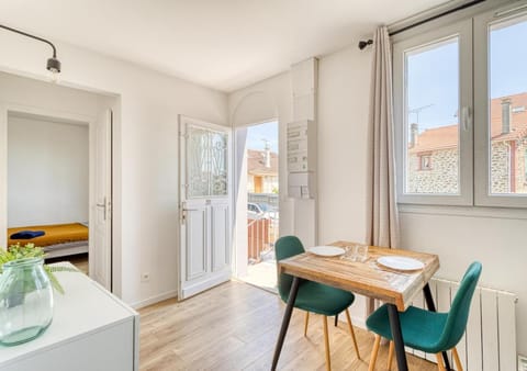COCON de DOUCEUR entre DISNEY et PARIS Apartment in Noisy-le-Grand