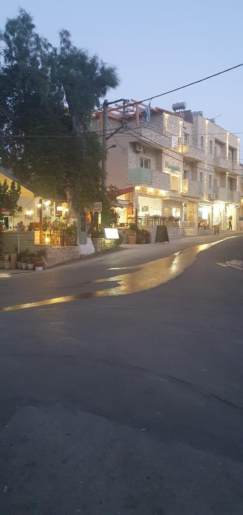 River Side Apartment hotel in Crete